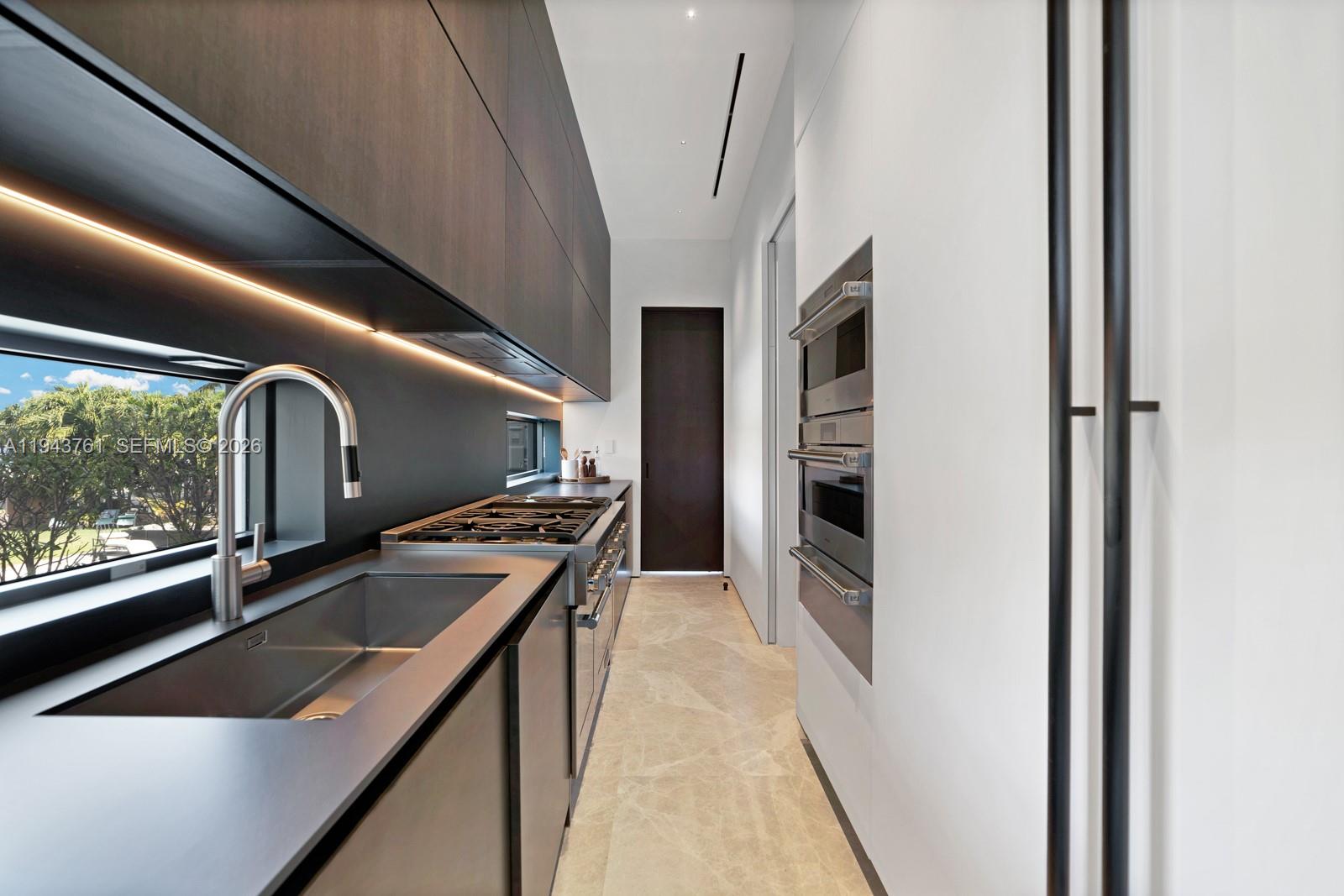 217 E Rivo Alto Dr Miami Beach, FL 33139