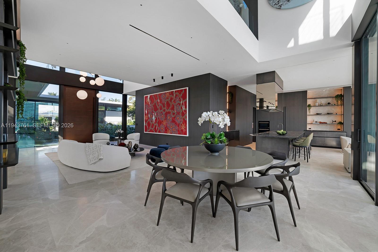 217 E Rivo Alto Dr Miami Beach, FL 33139