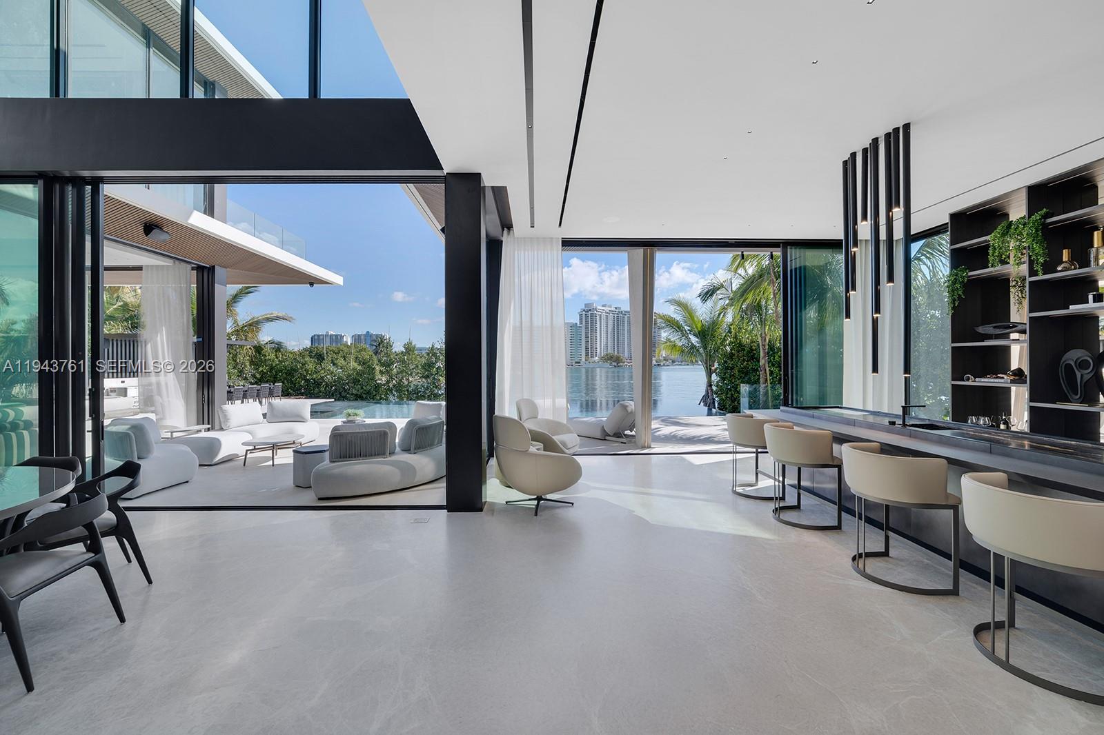 217 E Rivo Alto Dr Miami Beach, FL 33139