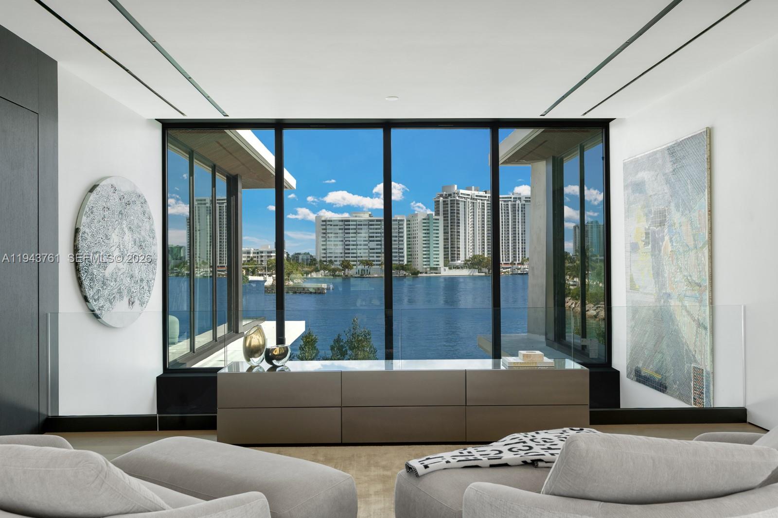 217 E Rivo Alto Dr Miami Beach, FL 33139