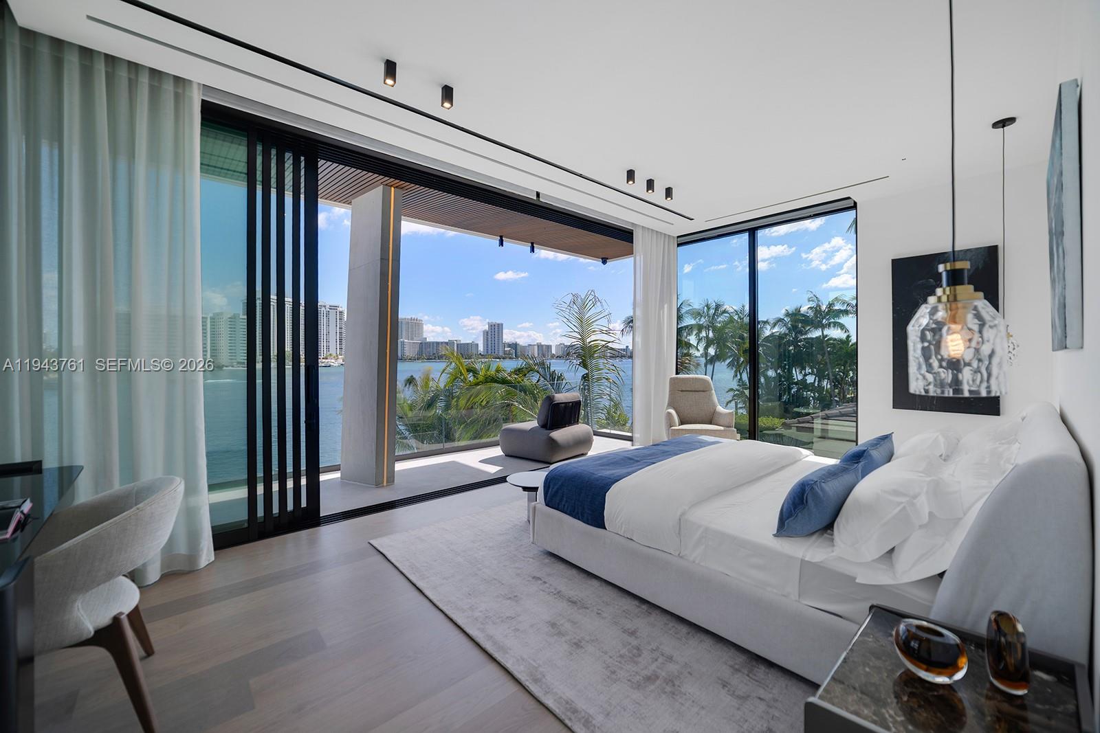 217 E Rivo Alto Dr Miami Beach, FL 33139