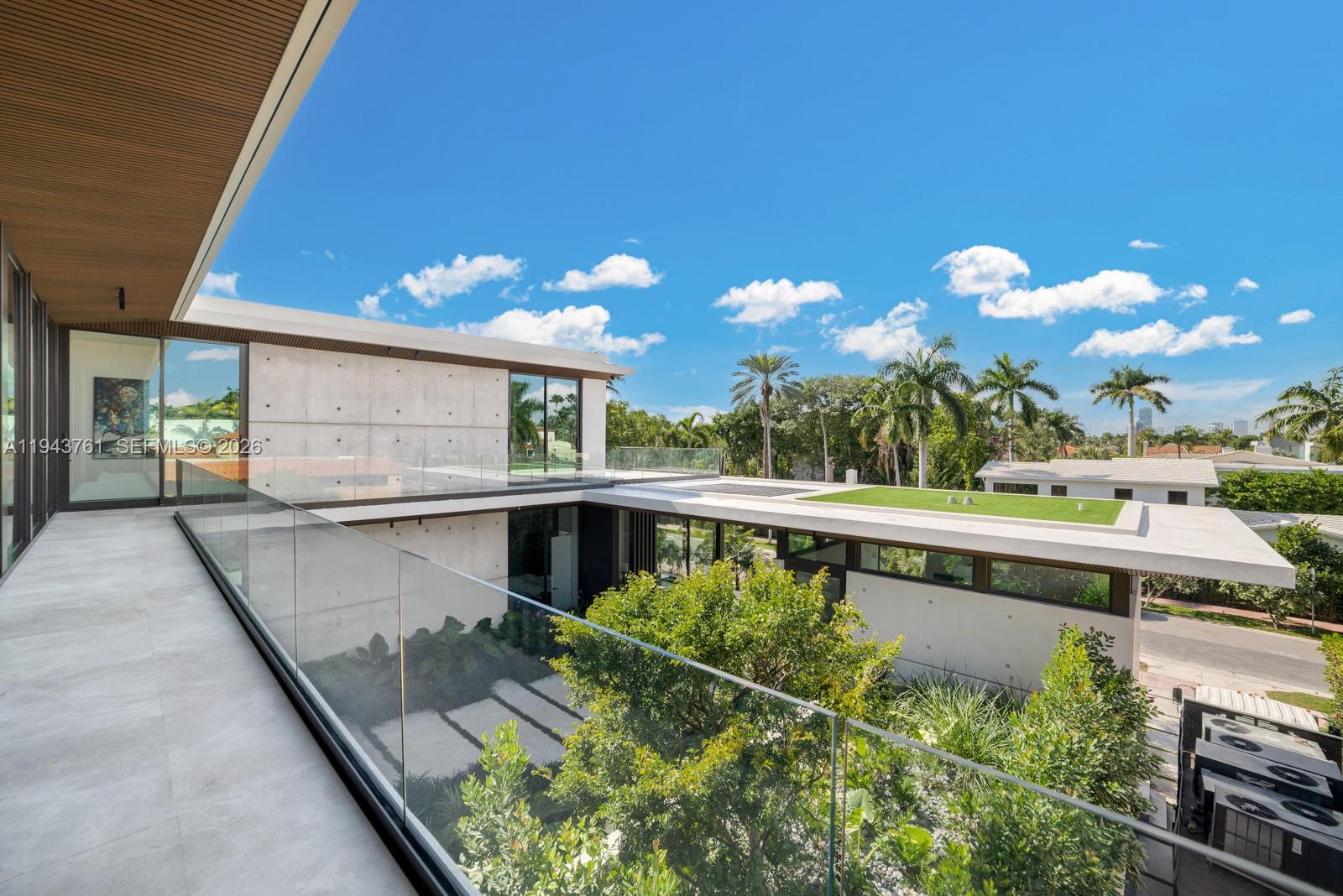 217 E Rivo Alto Dr Miami Beach, FL 33139