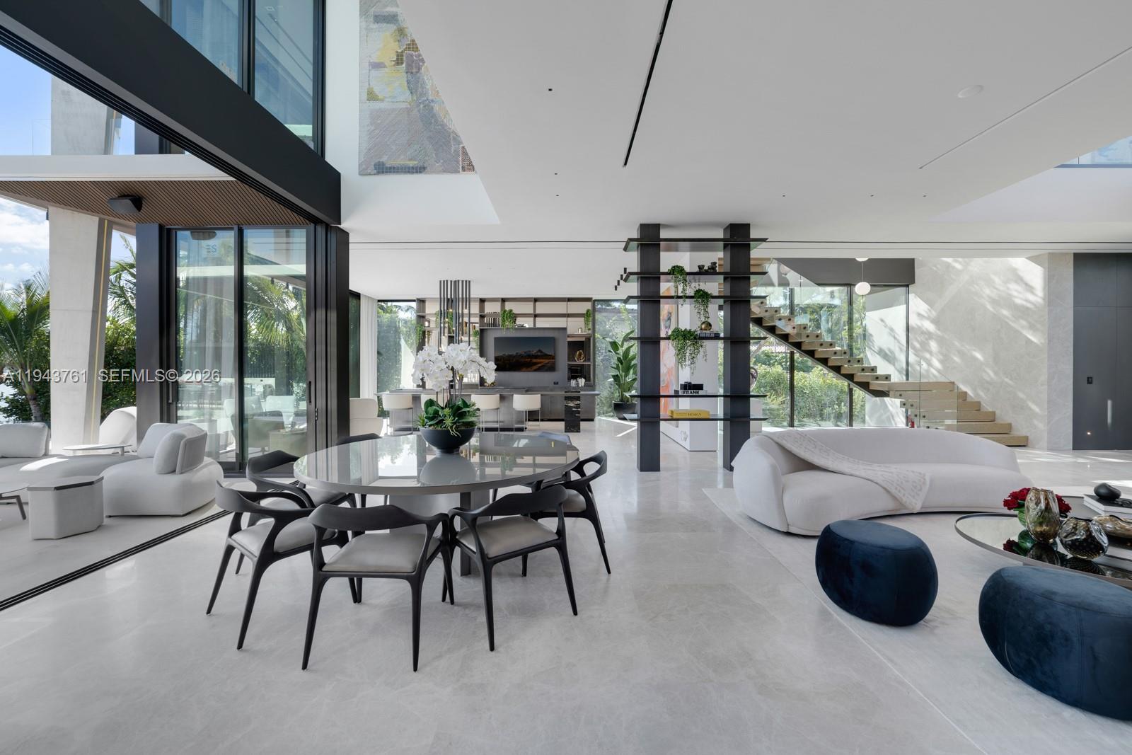 217 E Rivo Alto Dr Miami Beach, FL 33139