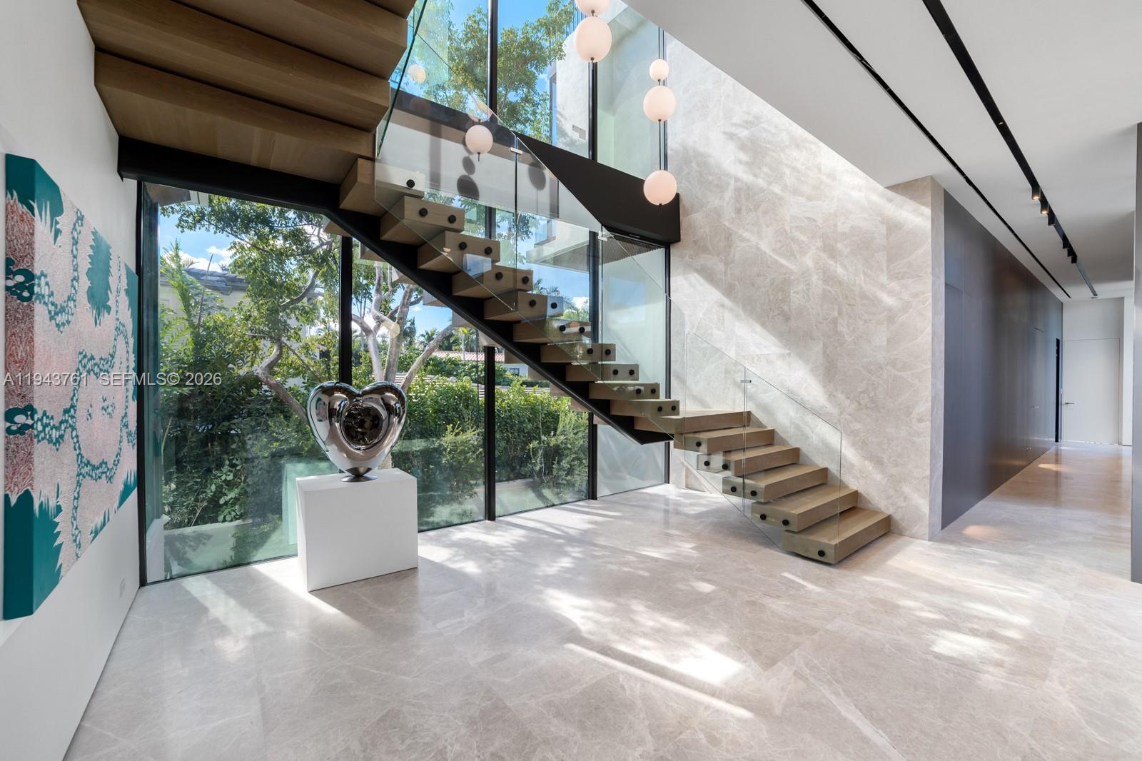 217 E Rivo Alto Dr Miami Beach, FL 33139