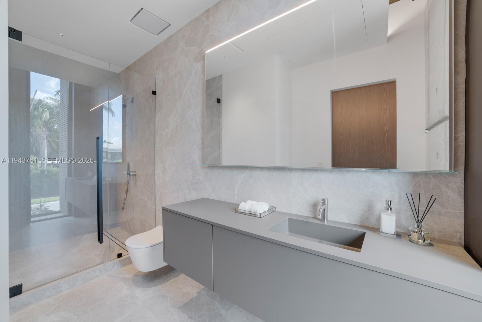 217 E Rivo Alto Dr Miami Beach, FL 33139