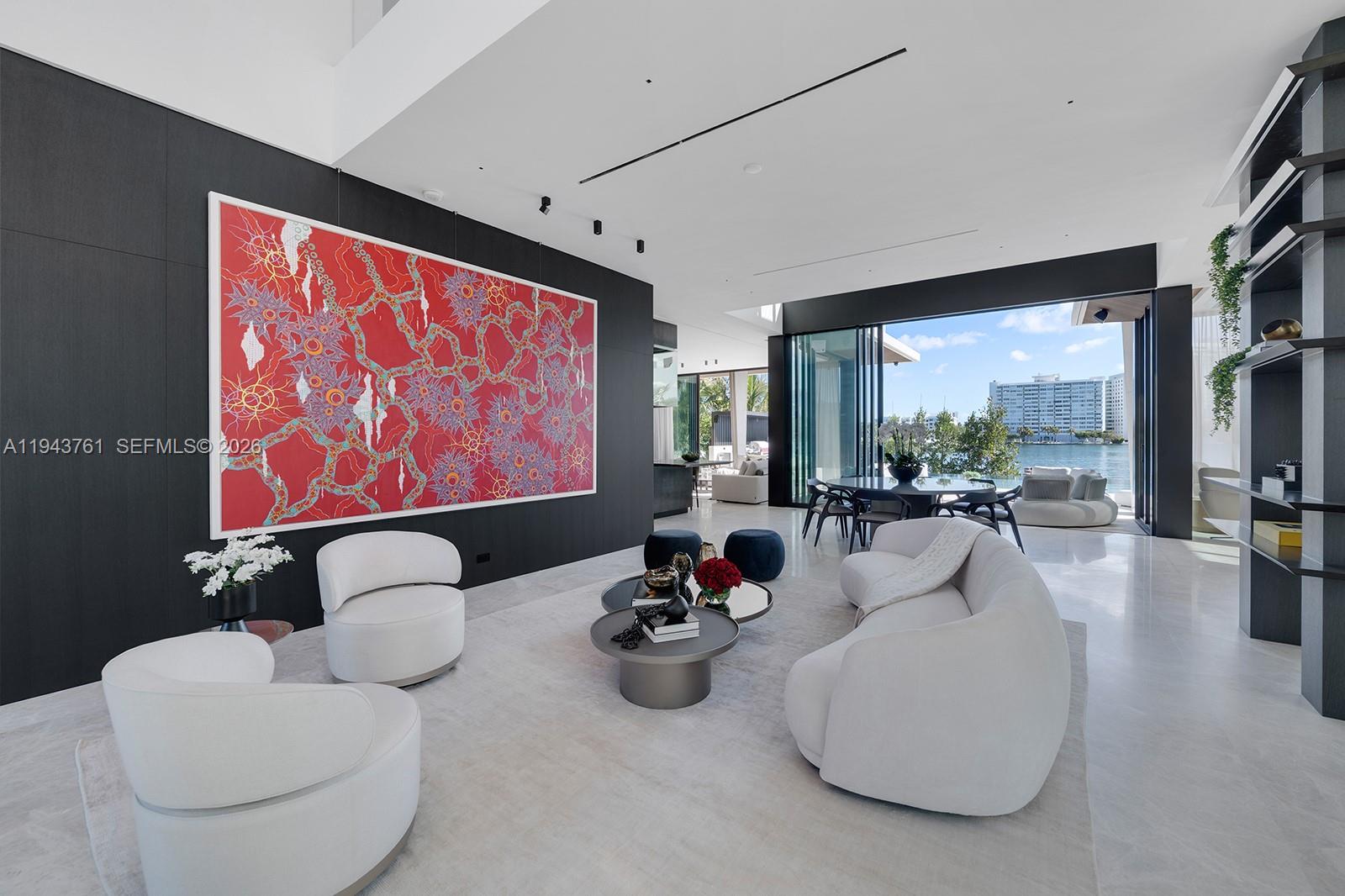 217 E Rivo Alto Dr Miami Beach, FL 33139