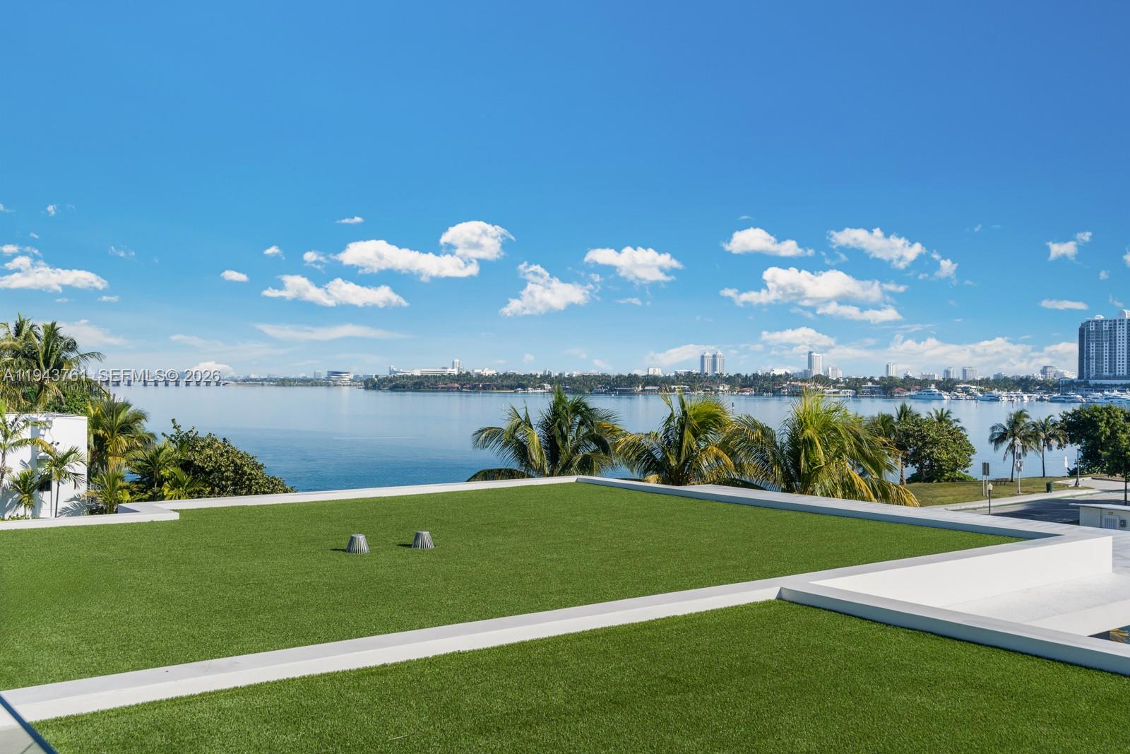 217 E Rivo Alto Dr Miami Beach, FL 33139