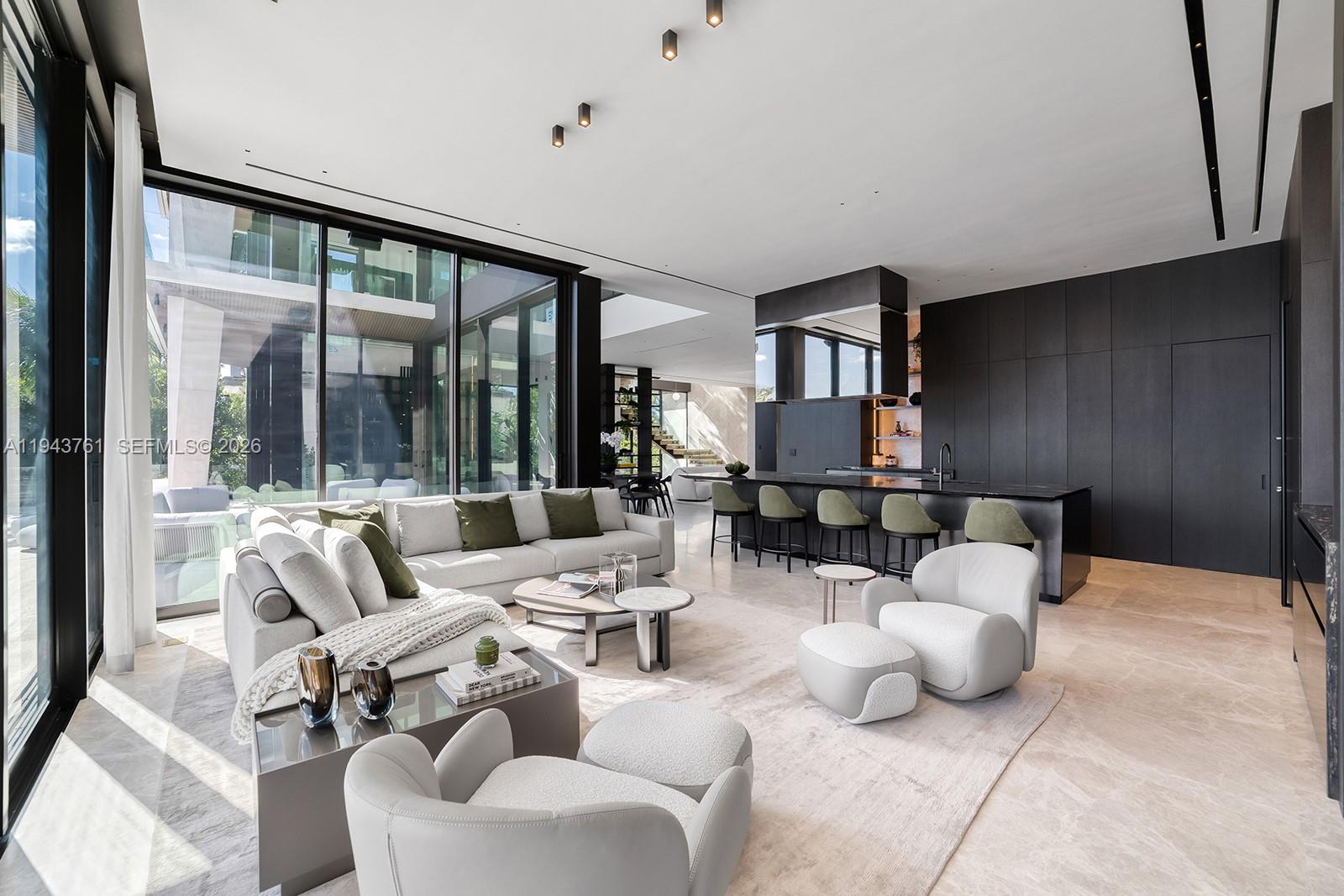 217 E Rivo Alto Dr Miami Beach, FL 33139