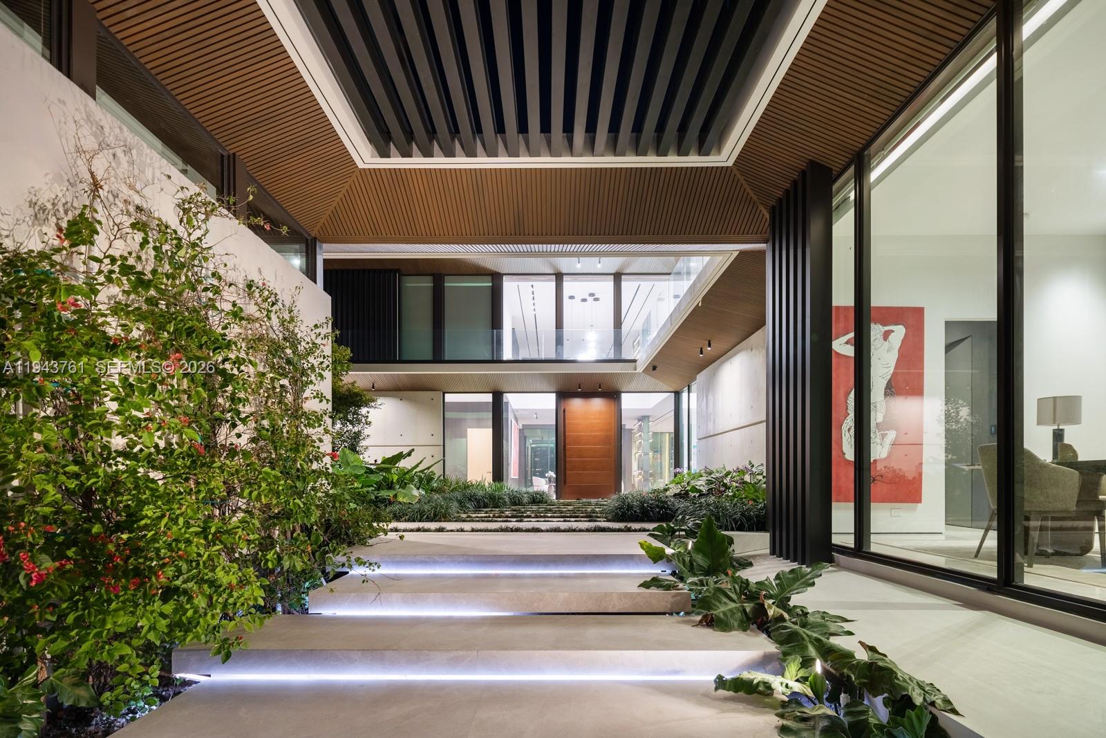 217 E Rivo Alto Dr Miami Beach, FL 33139