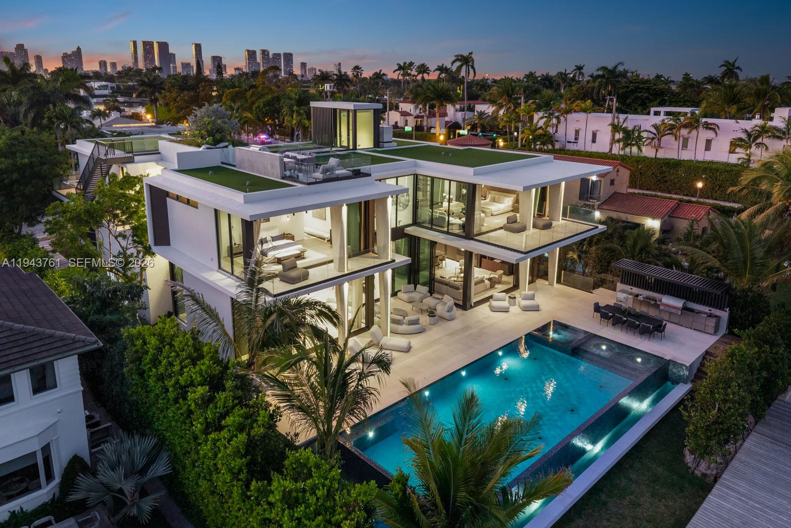 217 E Rivo Alto Dr Miami Beach, FL 33139