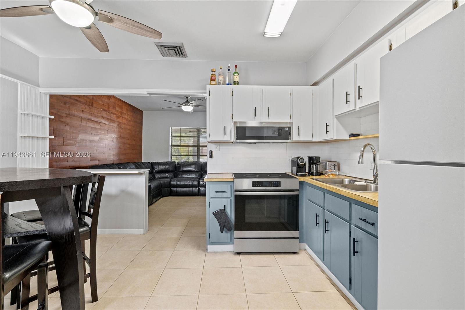 206 SE 5th St #. Dania Beach, FL 33004