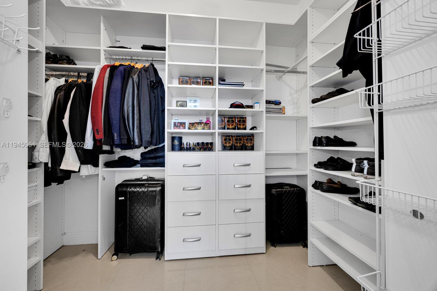 image New Wave Condominium18