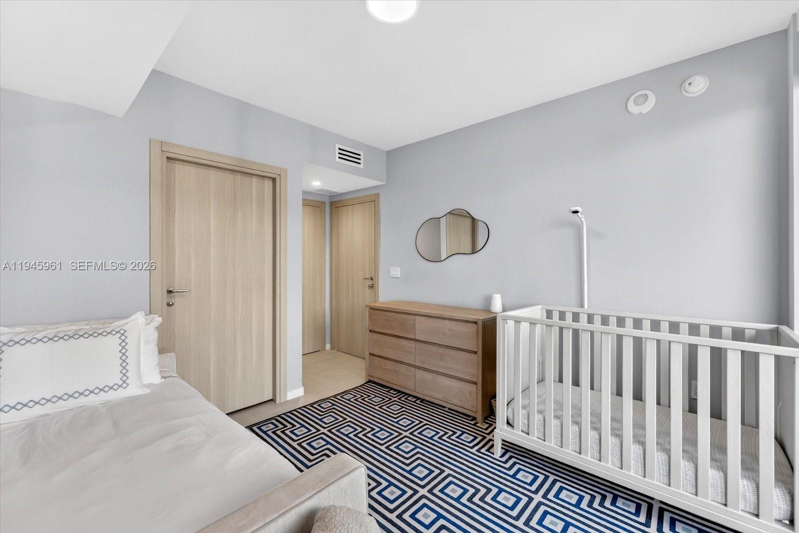 1000 Brickell Plz #4809 Miami, FL 33131