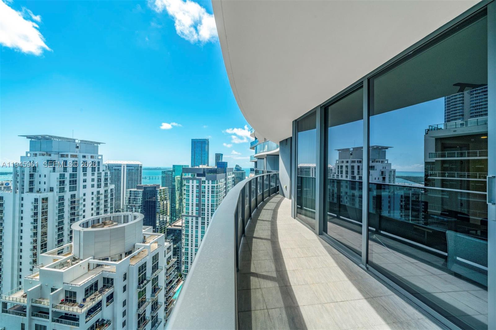 1000 Brickell Plz #4809 Miami, FL 33131