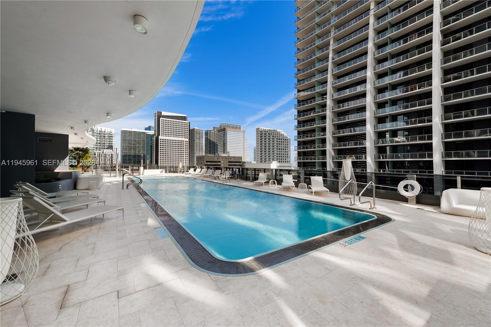 1000 Brickell Plz #4809 Miami, FL 33131