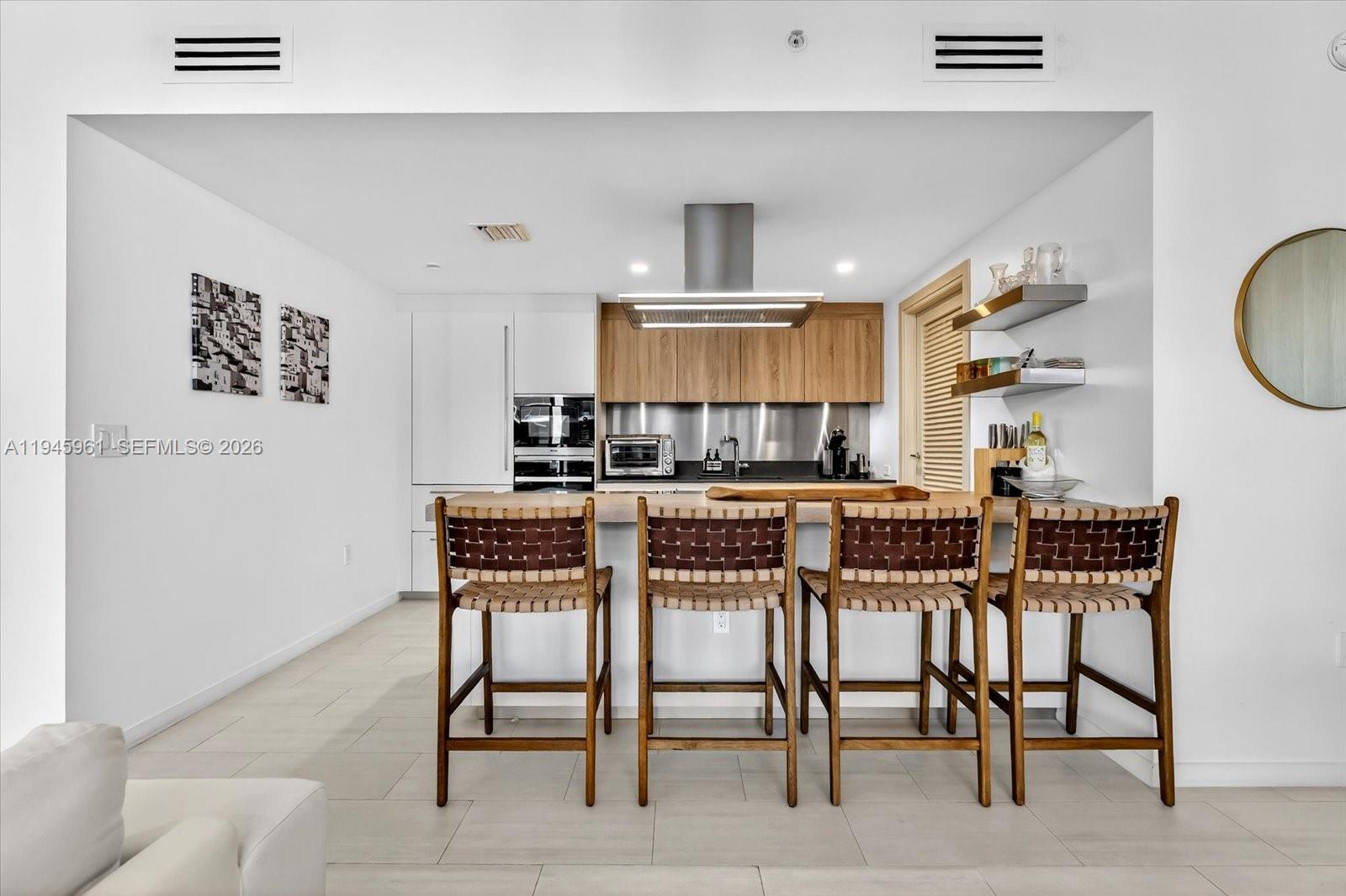 1000 Brickell Plz #4809 Miami, FL 33131