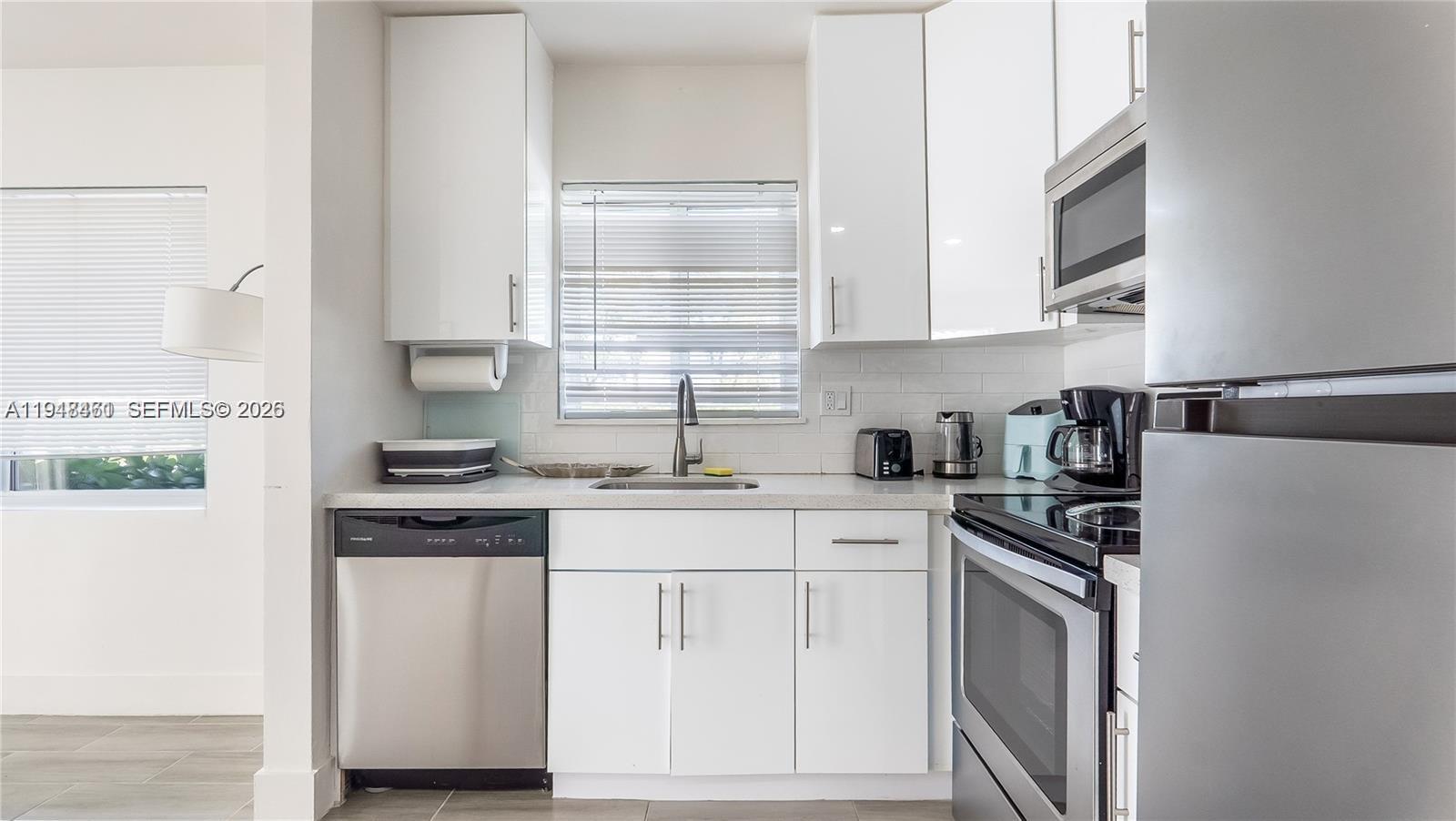 1702 SW 20th St Fort Lauderdale, FL 33315