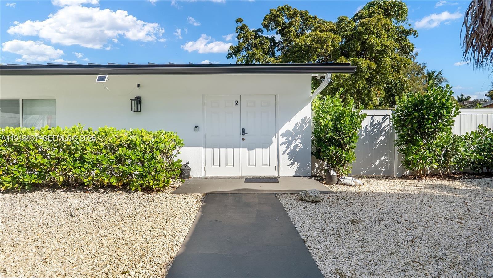 1702 SW 20th St Fort Lauderdale, FL 33315