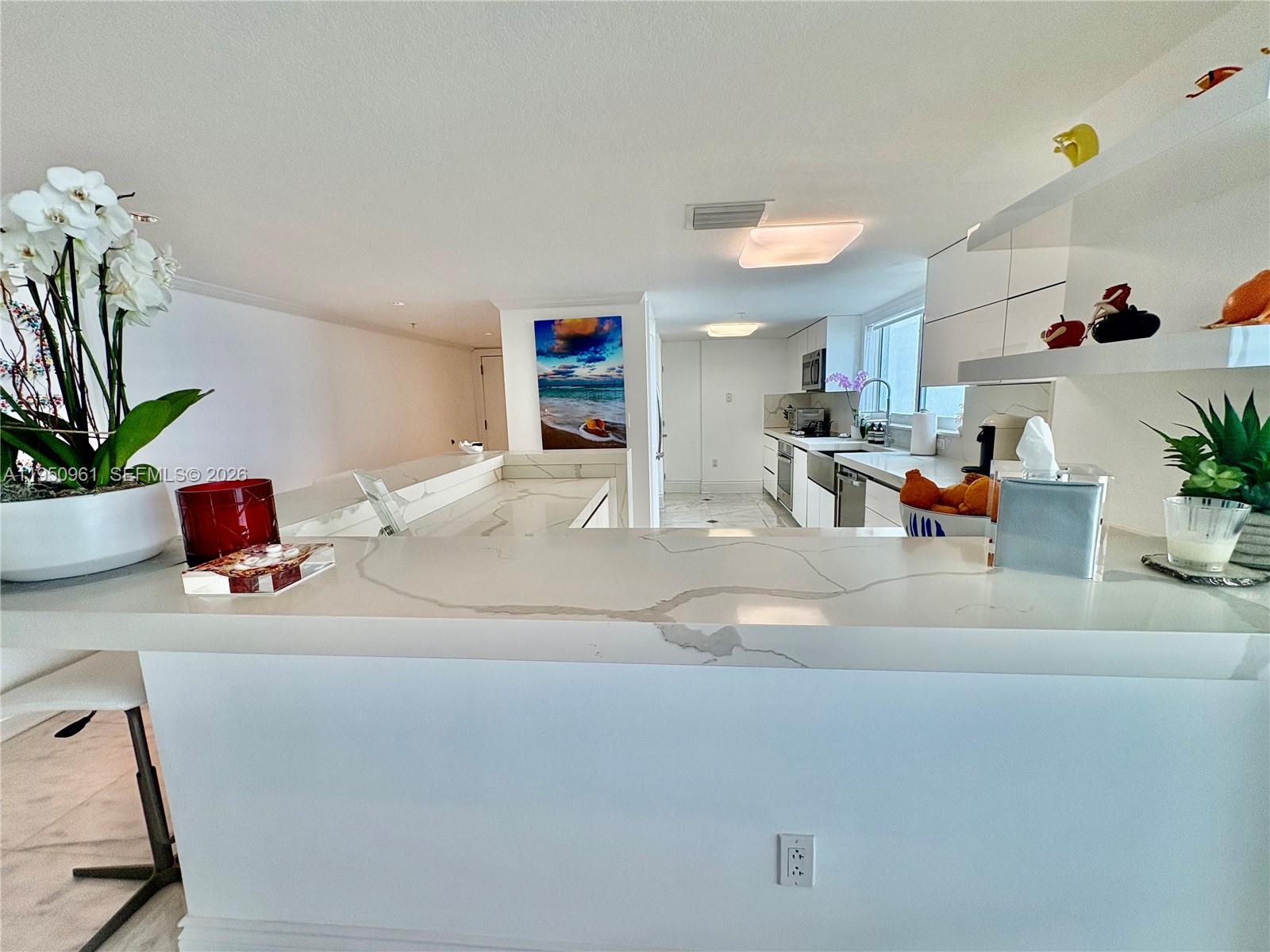 1800 N Bayshore Dr #1801 Miami, FL 33132