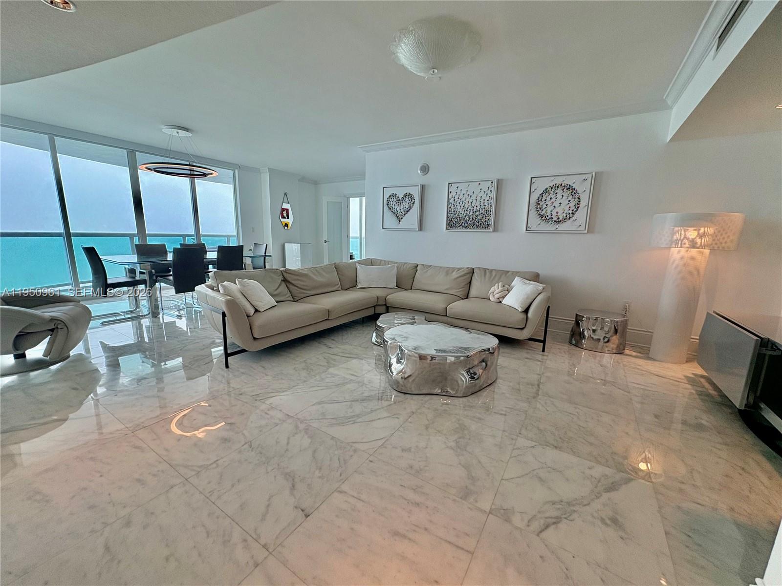 1800 N Bayshore Dr #1801 Miami, FL 33132