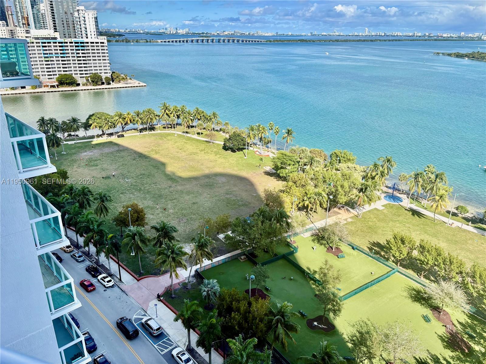 1800 N Bayshore Dr #1801 Miami, FL 33132