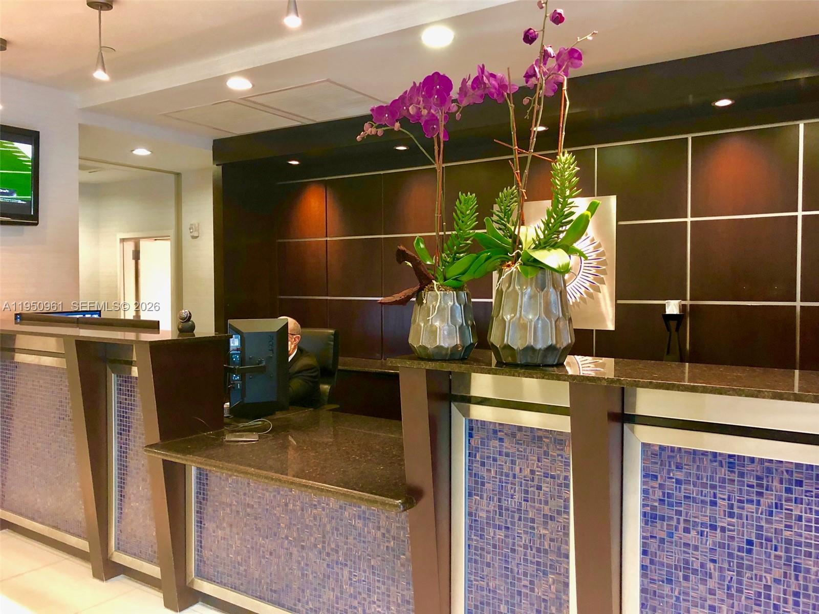 1800 N Bayshore Dr #1801 Miami, FL 33132