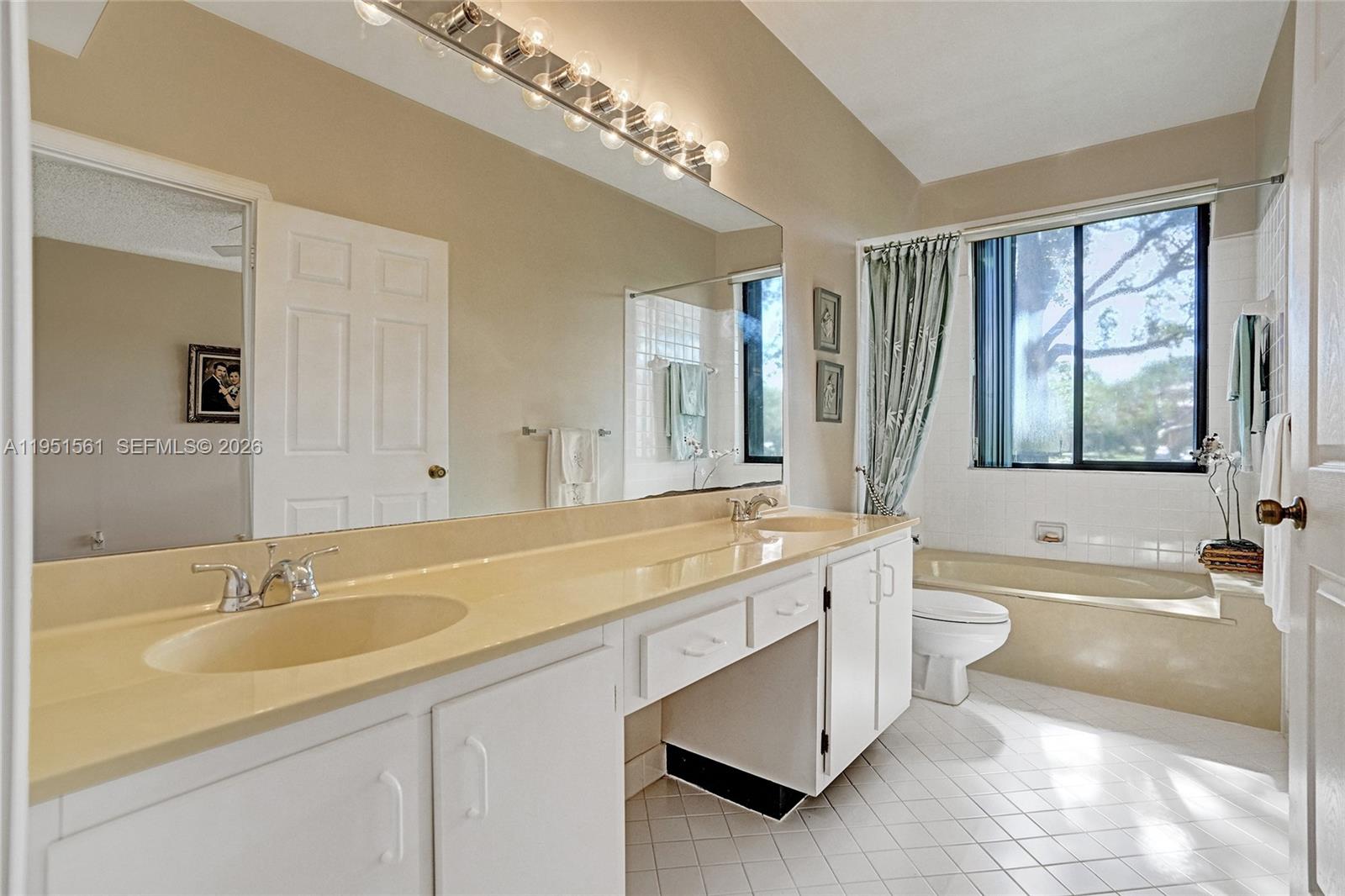 10530 NW 10th St #B-125 Plantation, FL 33322