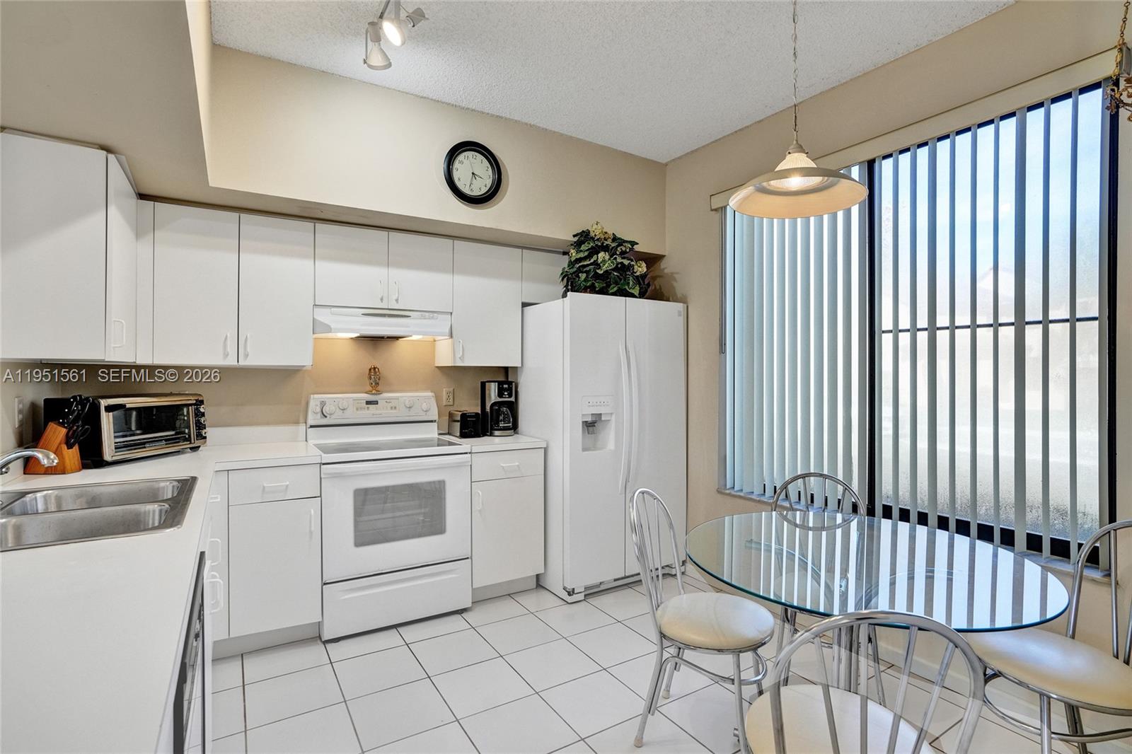 10530 NW 10th St #B-125 Plantation, FL 33322