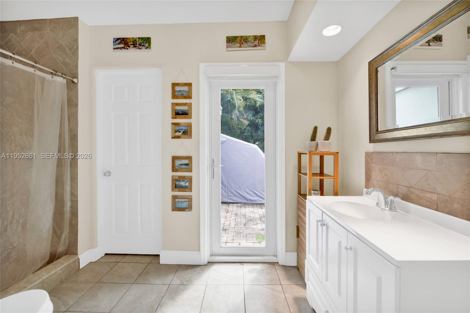 1512 SW 24th St Fort Lauderdale, FL 33315