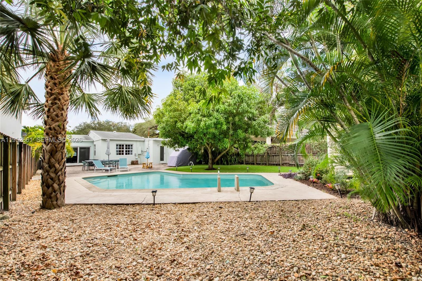 1512 SW 24th St Fort Lauderdale, FL 33315