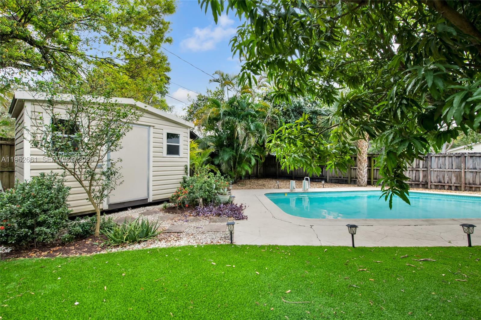 1512 SW 24th St Fort Lauderdale, FL 33315