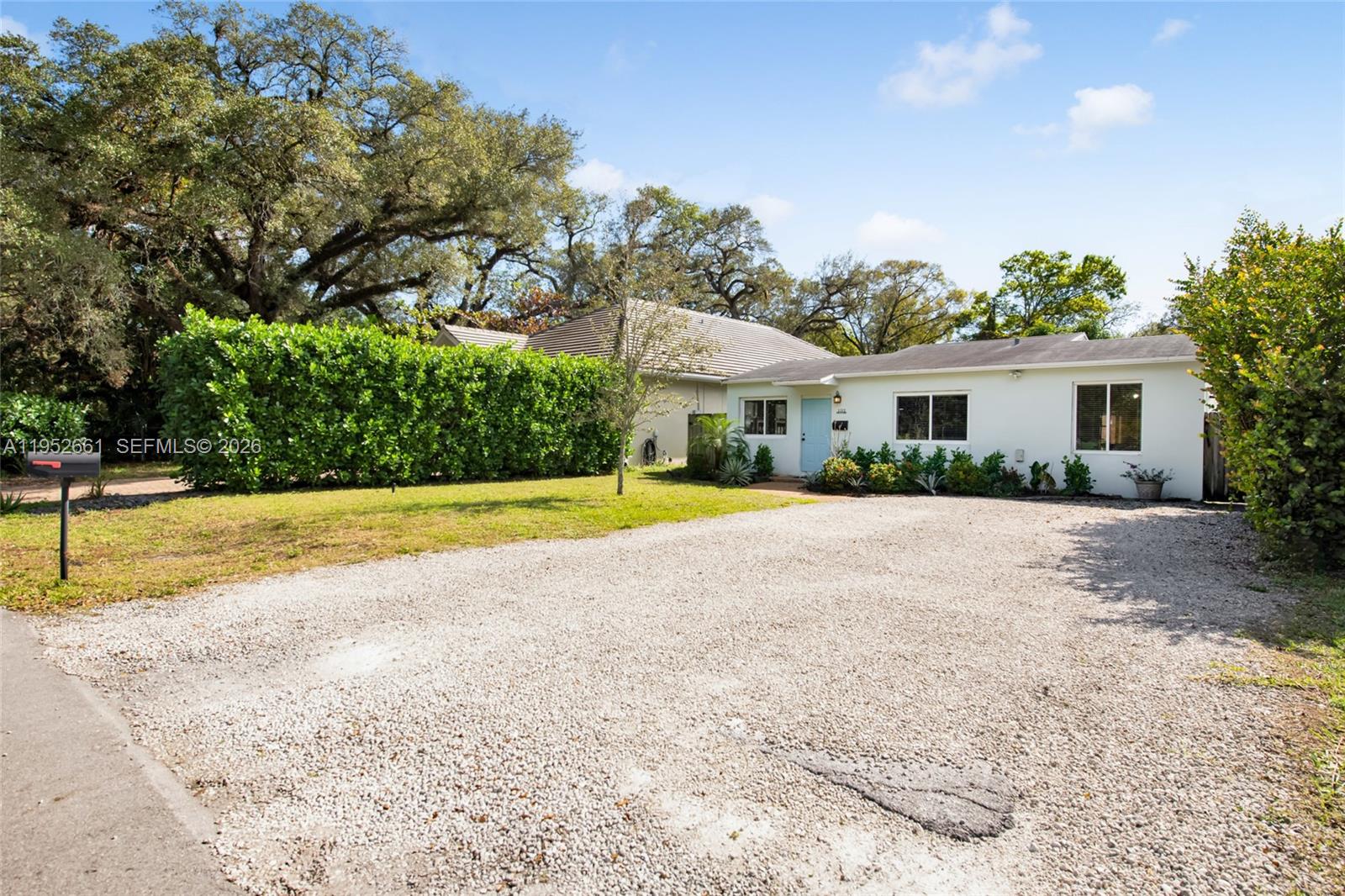 1512 SW 24th St Fort Lauderdale, FL 33315