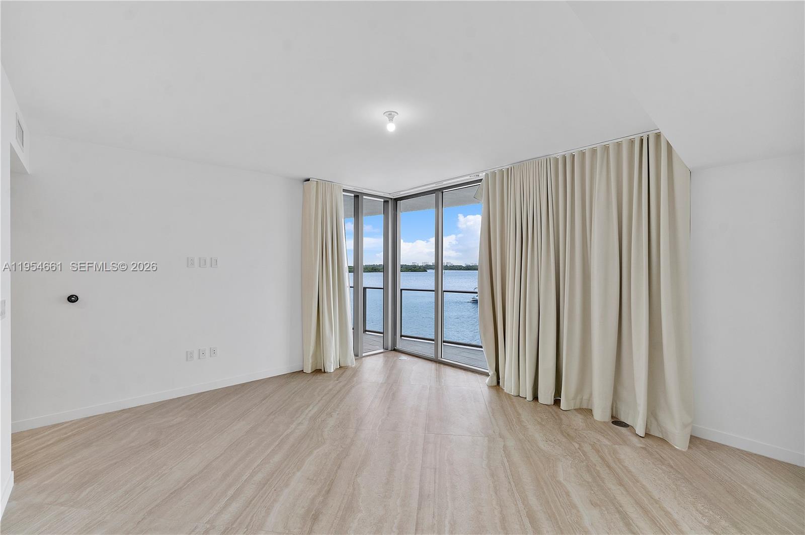 1135 103rd St #401 Bay Harbor Islands, FL 33154