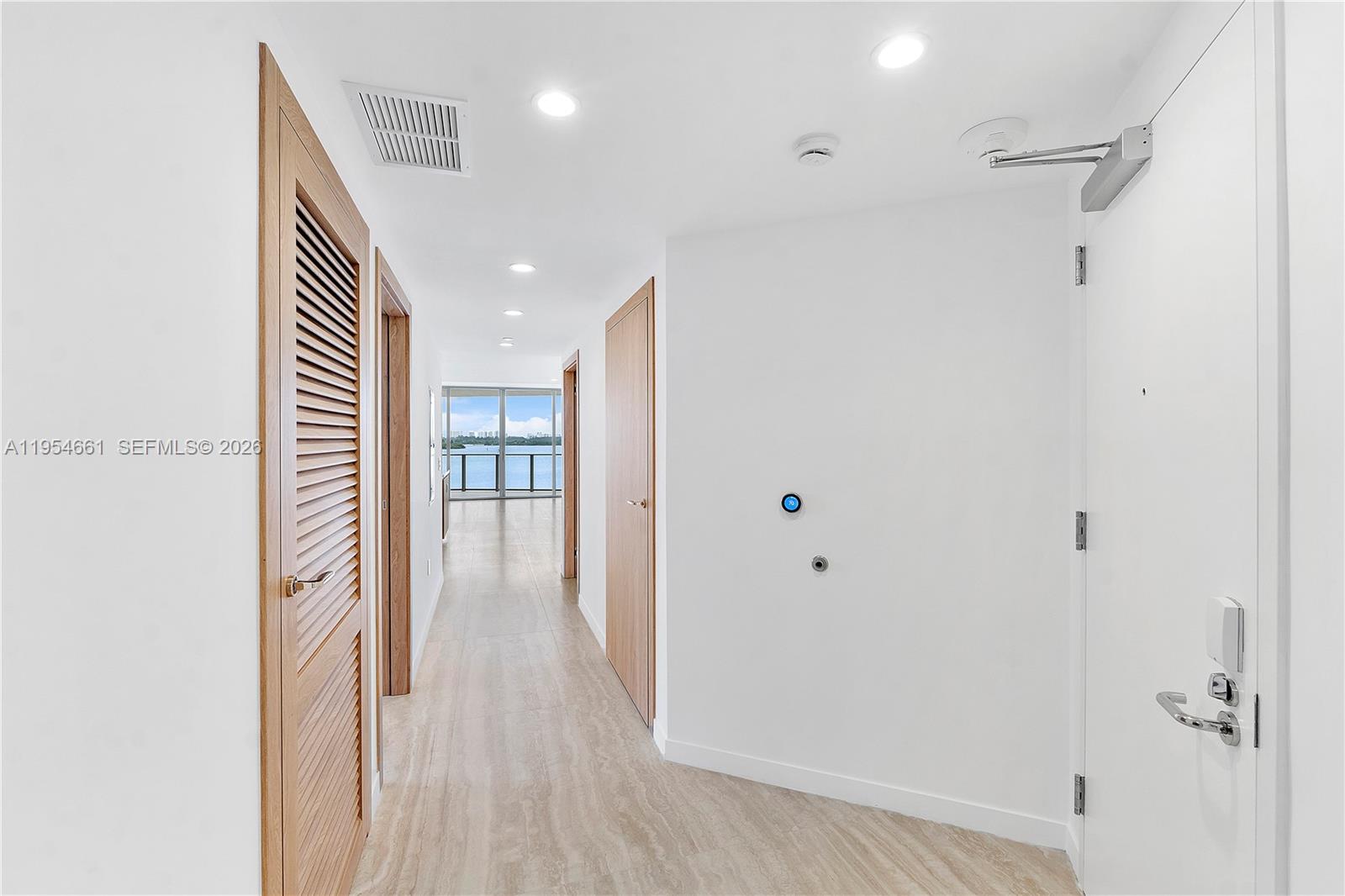 1135 103rd St #401 Bay Harbor Islands, FL 33154