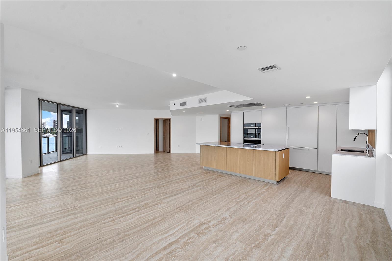 1135 103rd St #401 Bay Harbor Islands, FL 33154