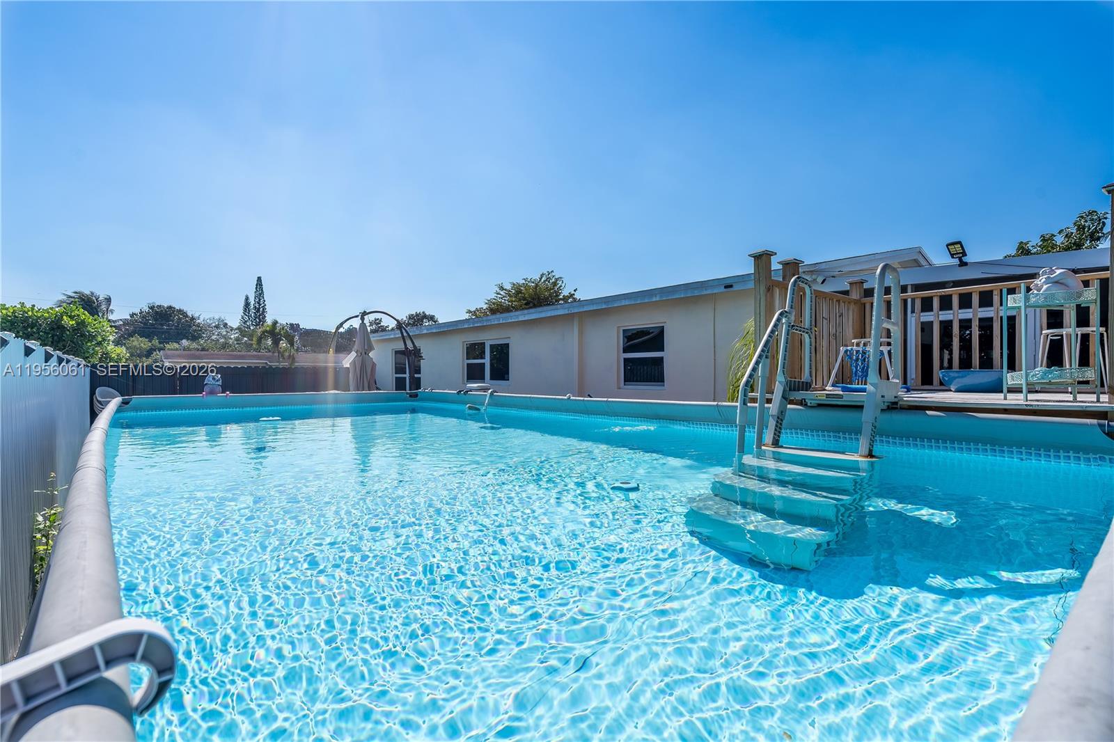 1031 NE 213th Ter Miami, FL 33179