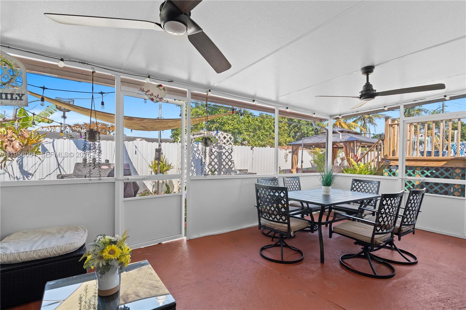 1031 NE 213th Ter Miami, FL 33179