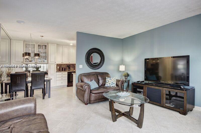 221 SE 9th Ave #112
