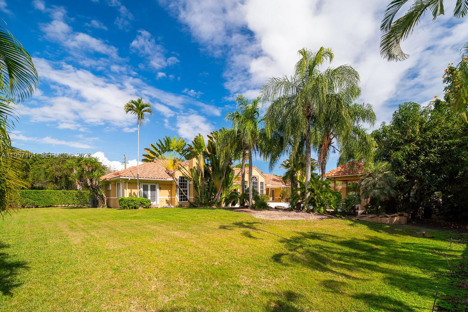 5770 SW 128th St Pinecrest, FL 33156