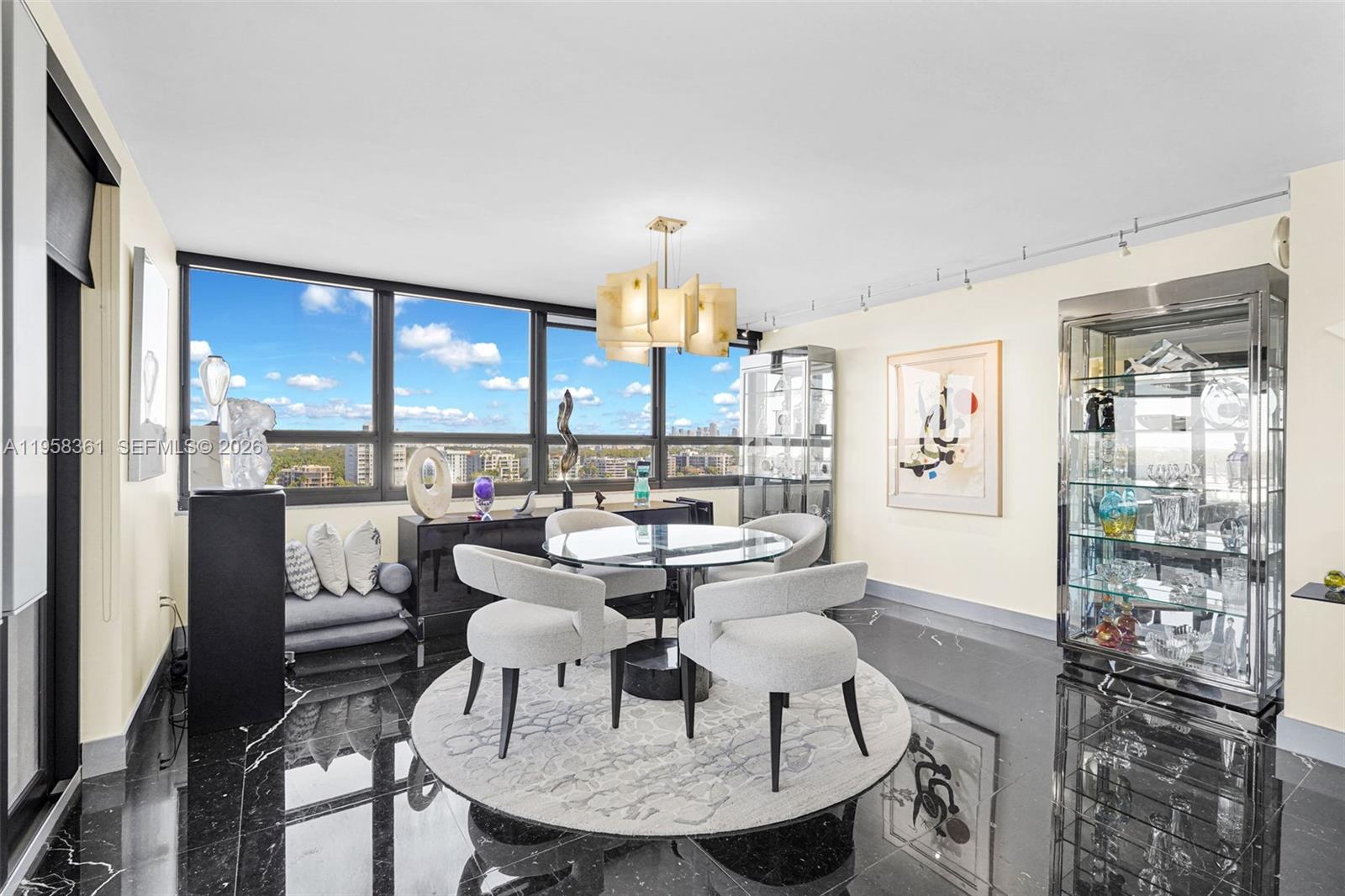 image Three Grove Isle11