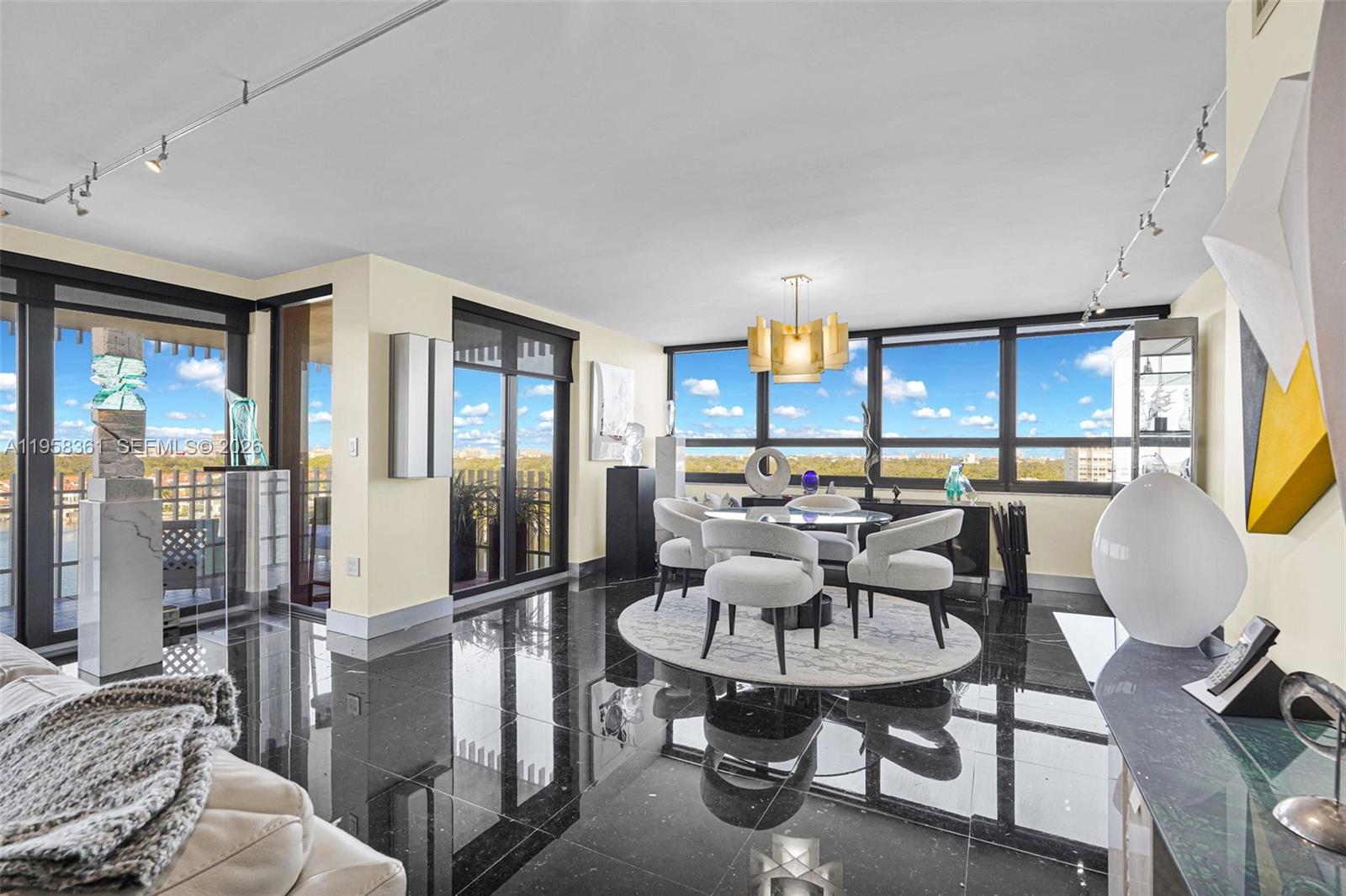 image Three Grove Isle13