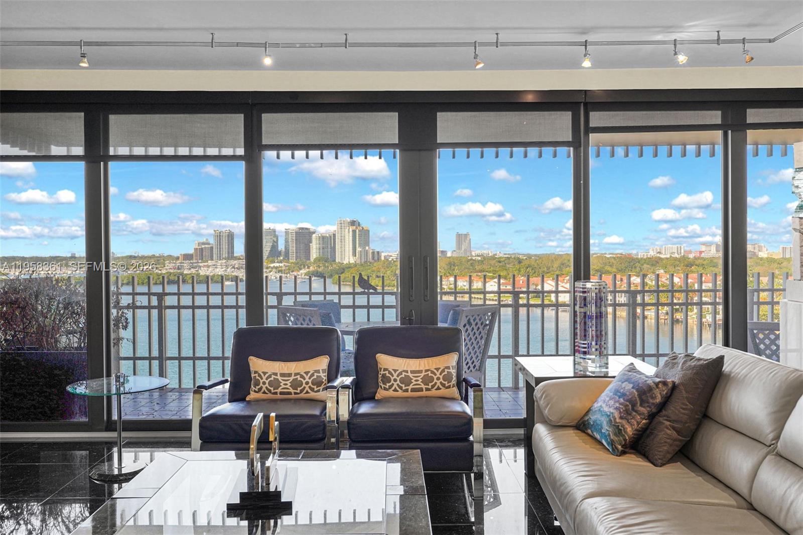 image Three Grove Isle16