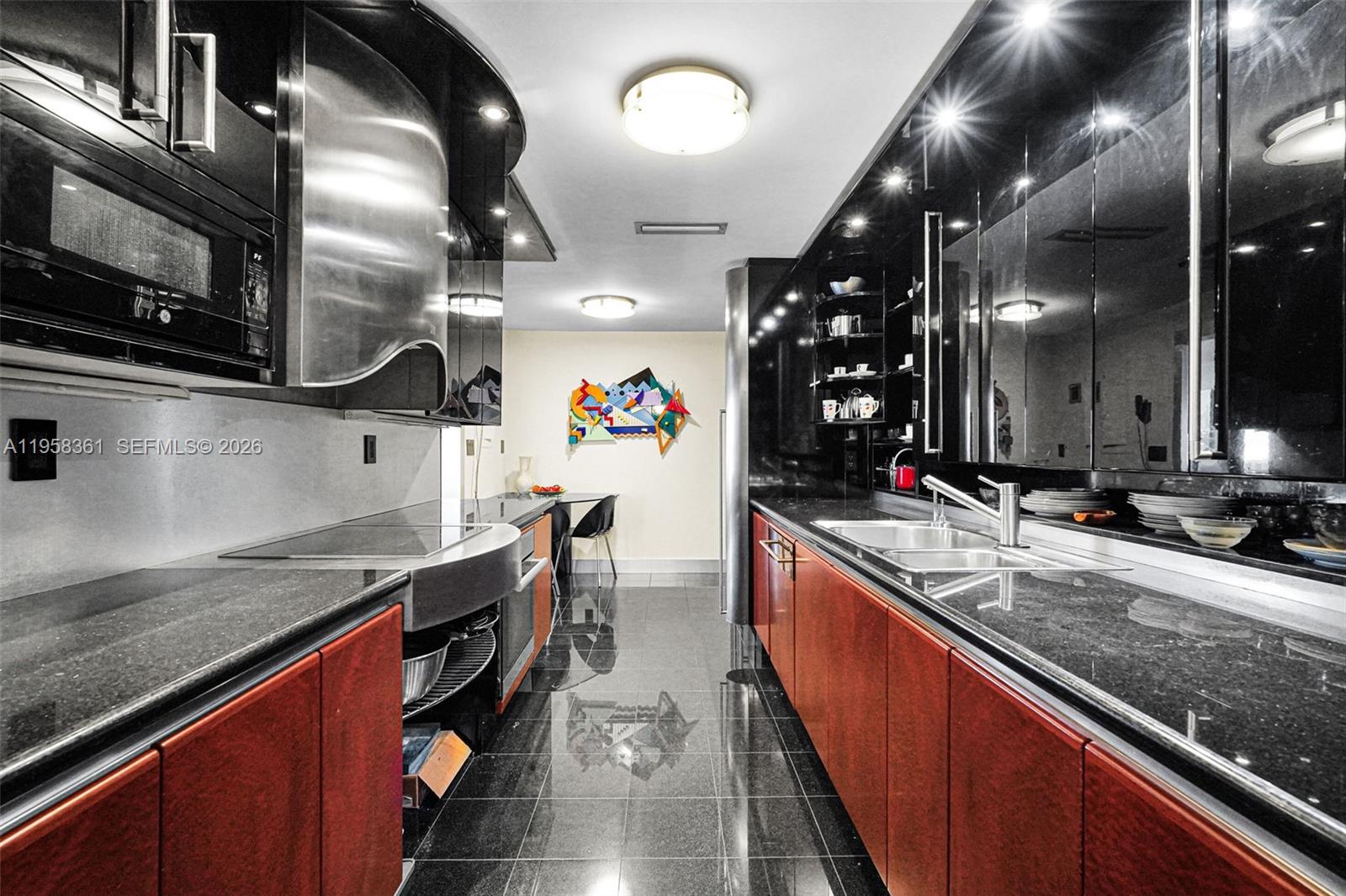 image Three Grove Isle22