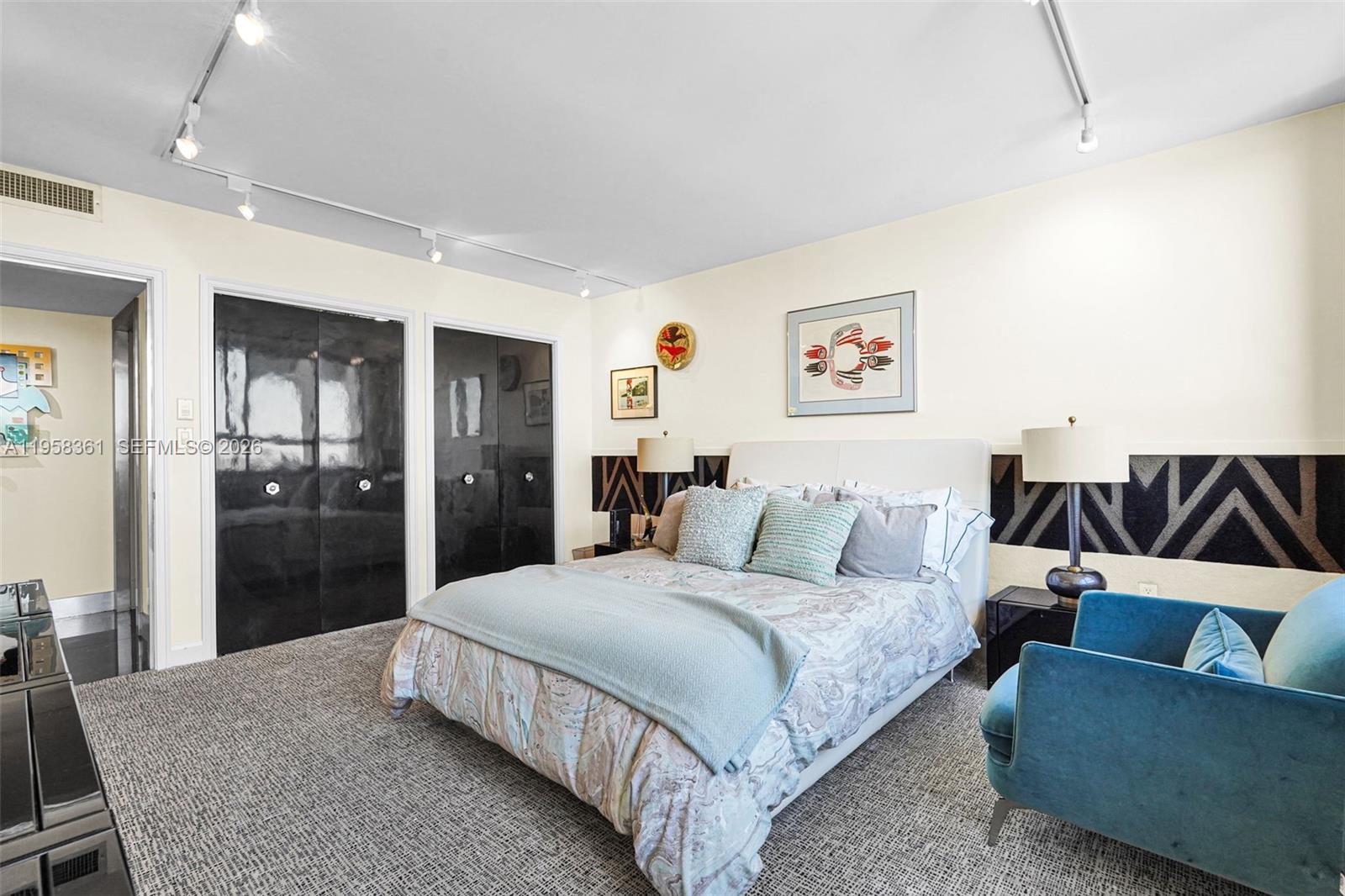 image Three Grove Isle33