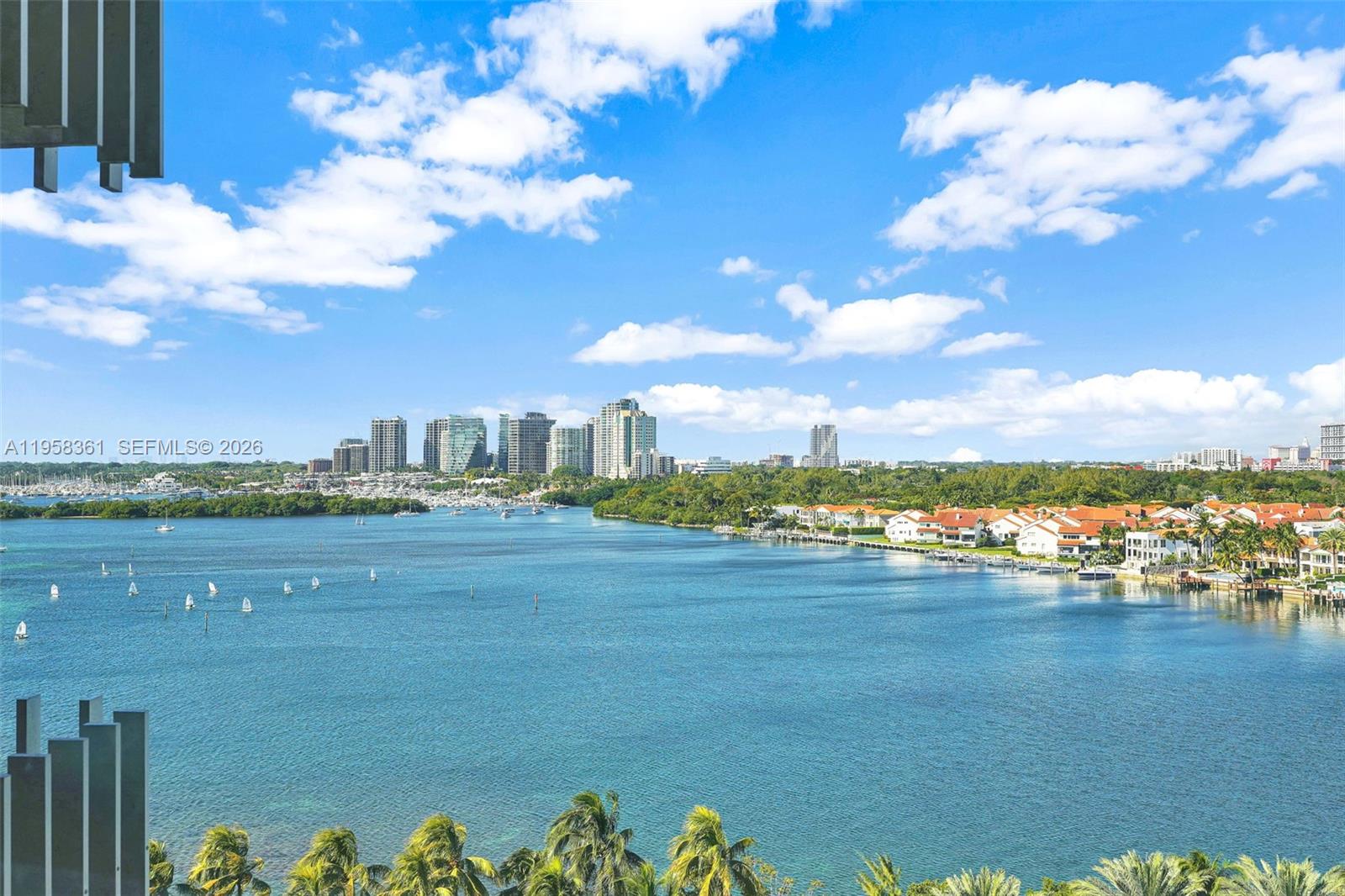 image Three Grove Isle54