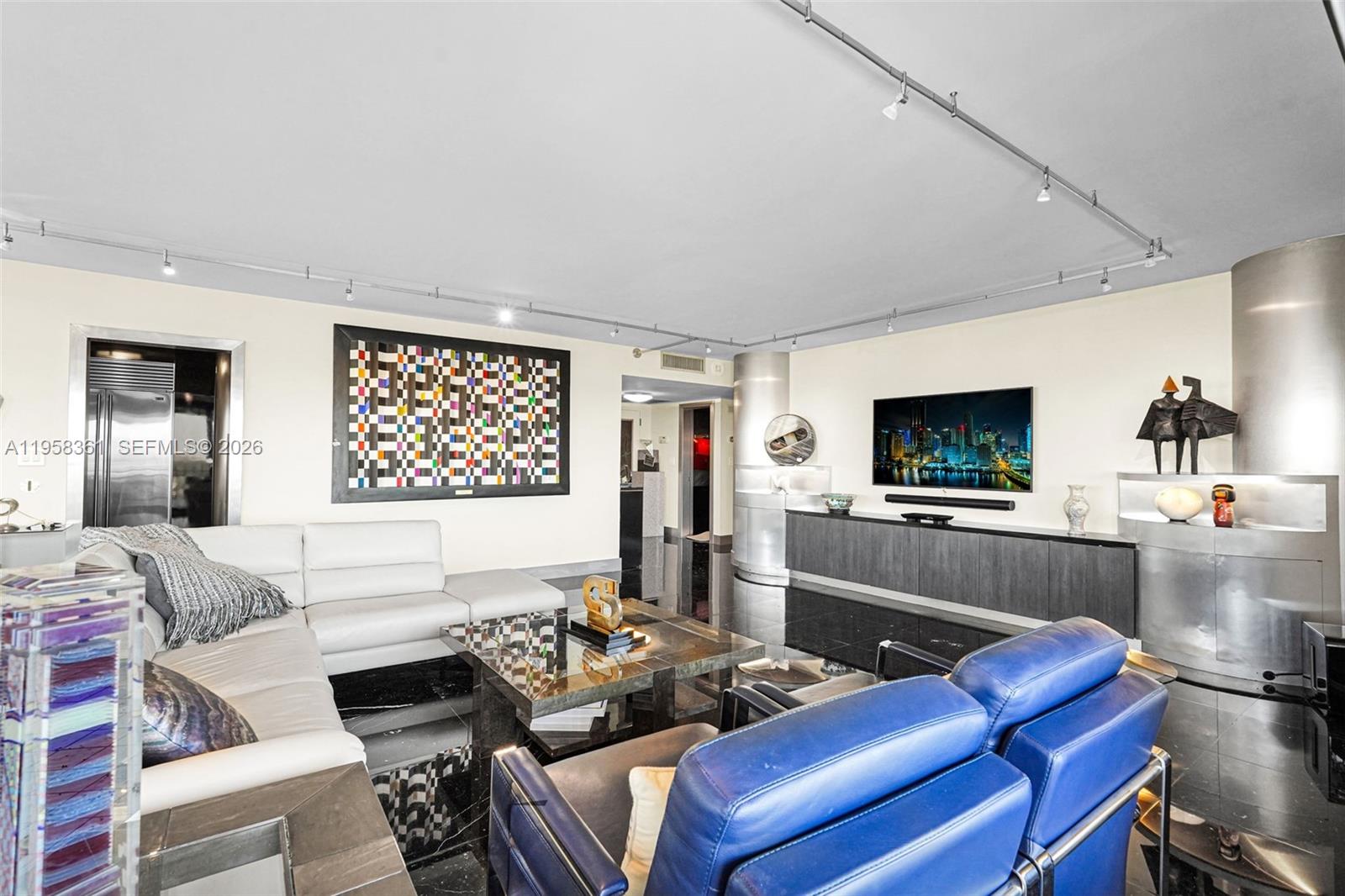 image Three Grove Isle5