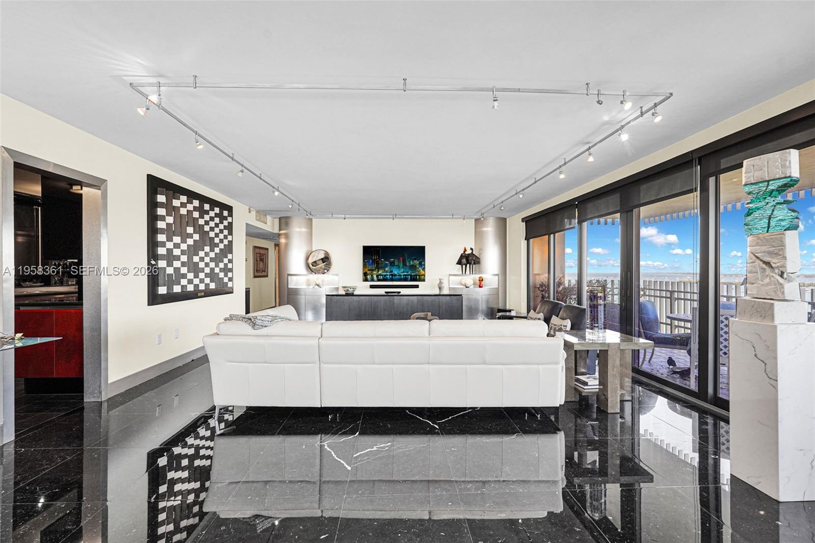 image Three Grove Isle6