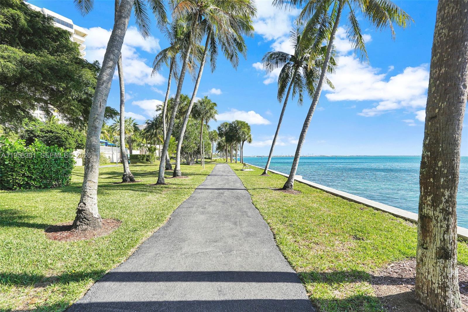 image Three Grove Isle69