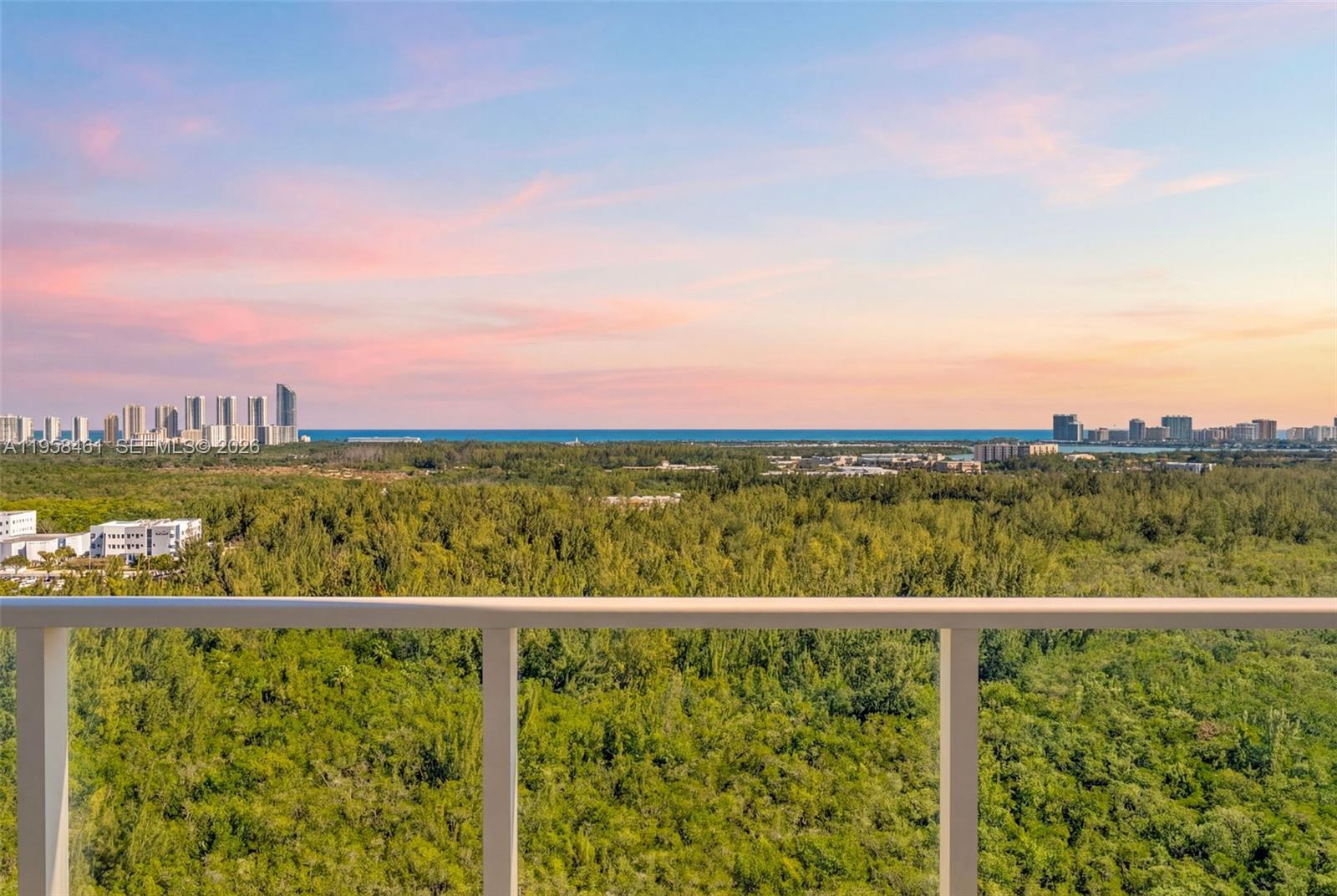 14951 Royal Oaks Ln #2201 North Miami, FL 33181