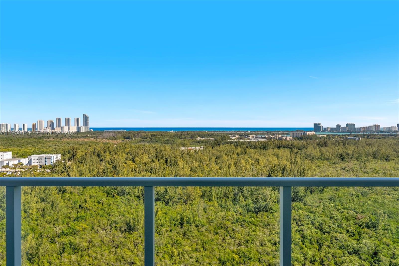 14951 Royal Oaks Ln #2201 North Miami, FL 33181